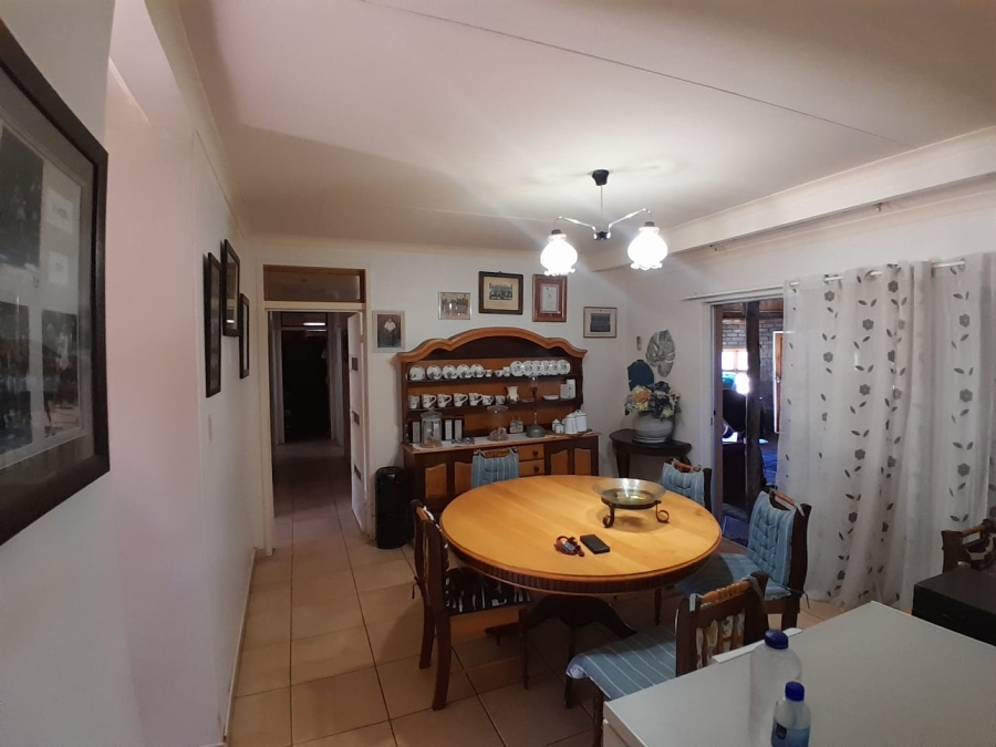 4 Bedroom Property for Sale in Kathu Northern Cape